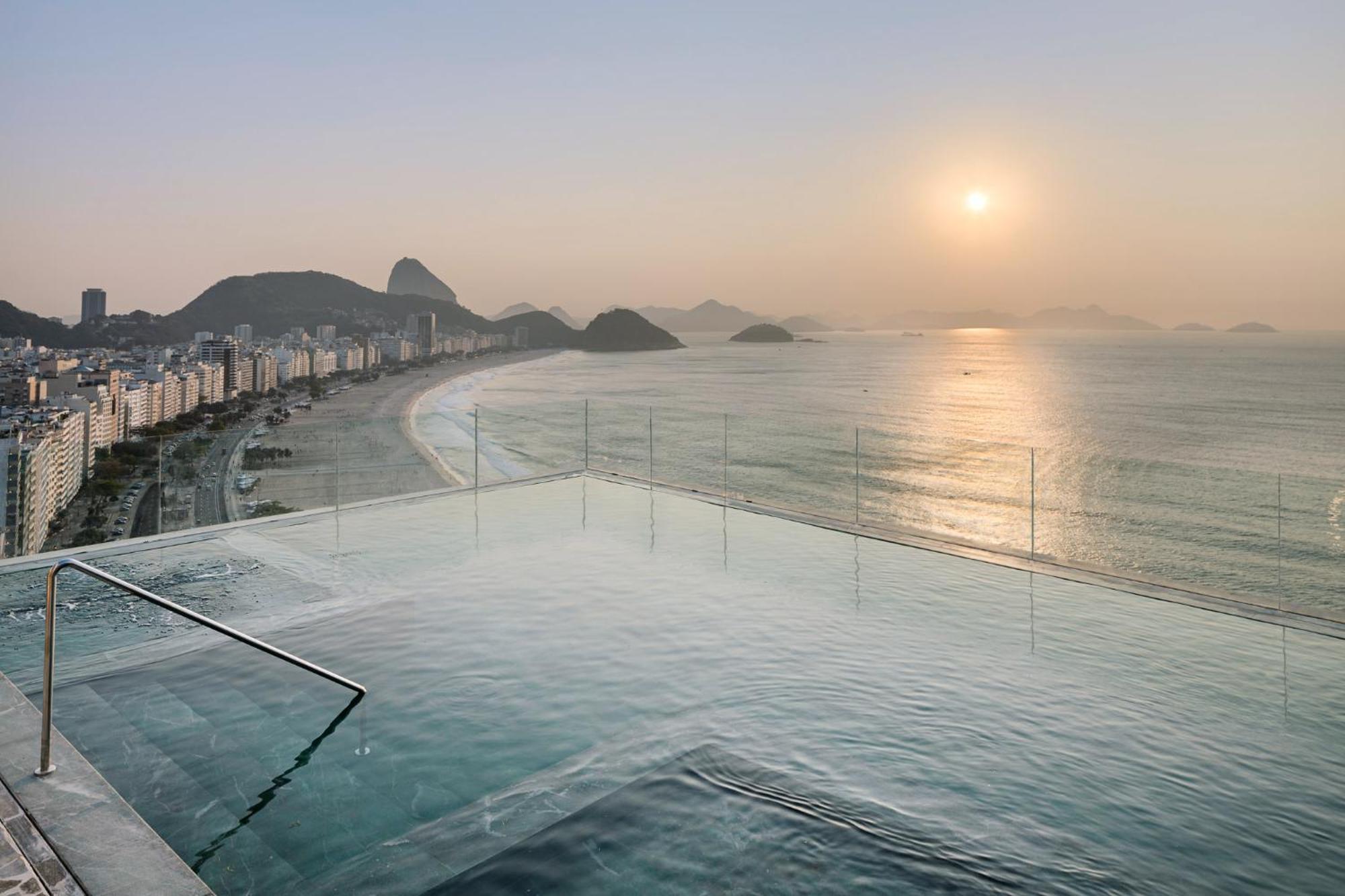 ריו דה ז'ניירו Rio Othon Palace מראה חיצוני תמונה The pool deck of the hotel